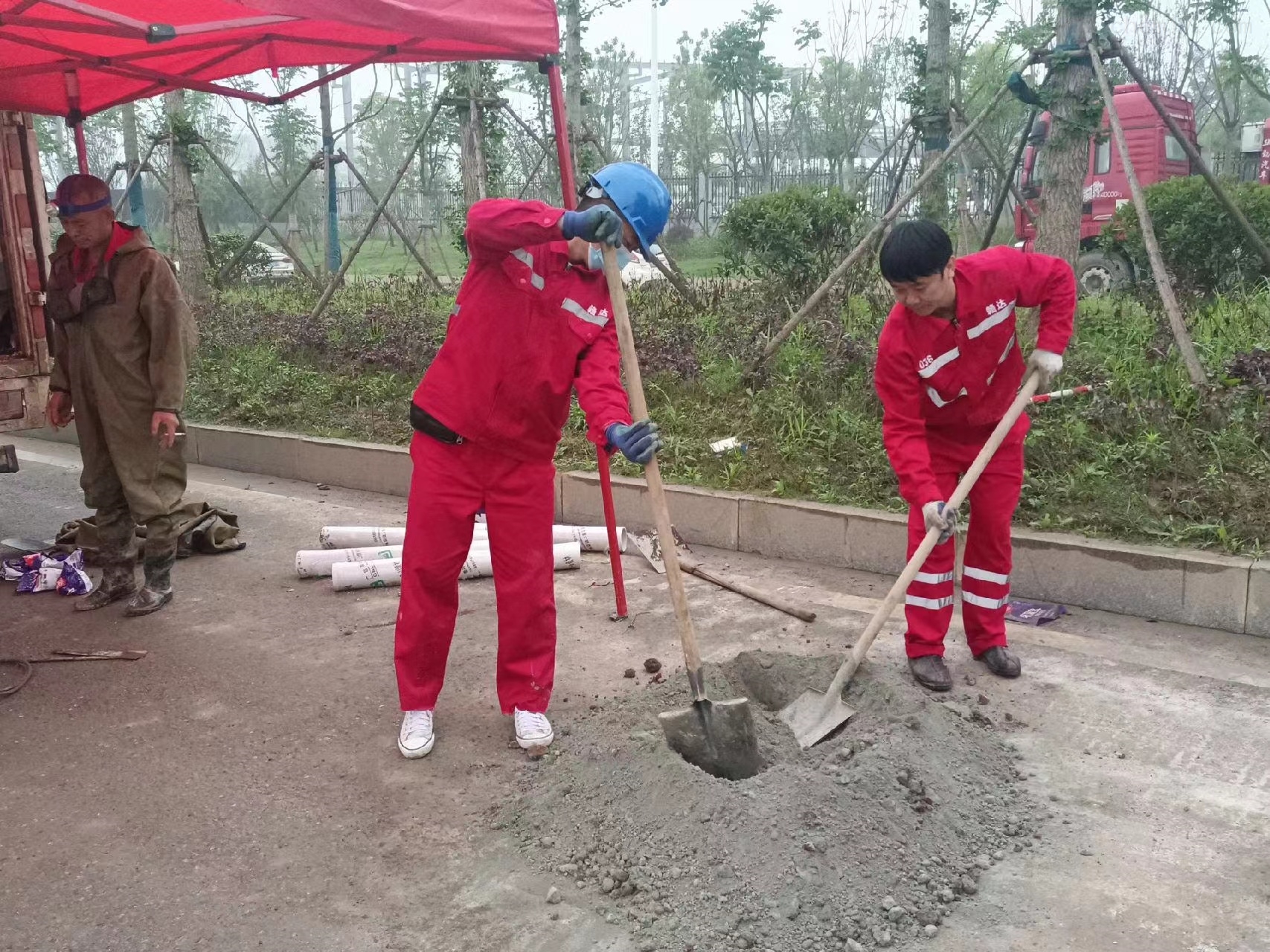 章贡管道疏通哪家好】及时进行市政管道清淤
